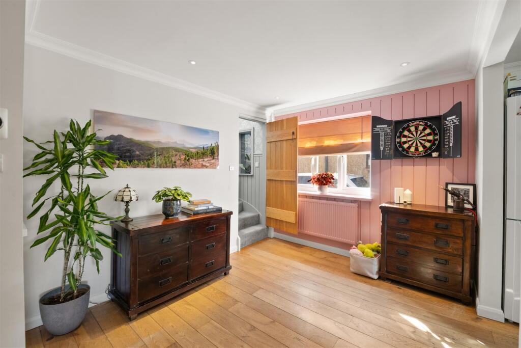 House in Harrow - View 5