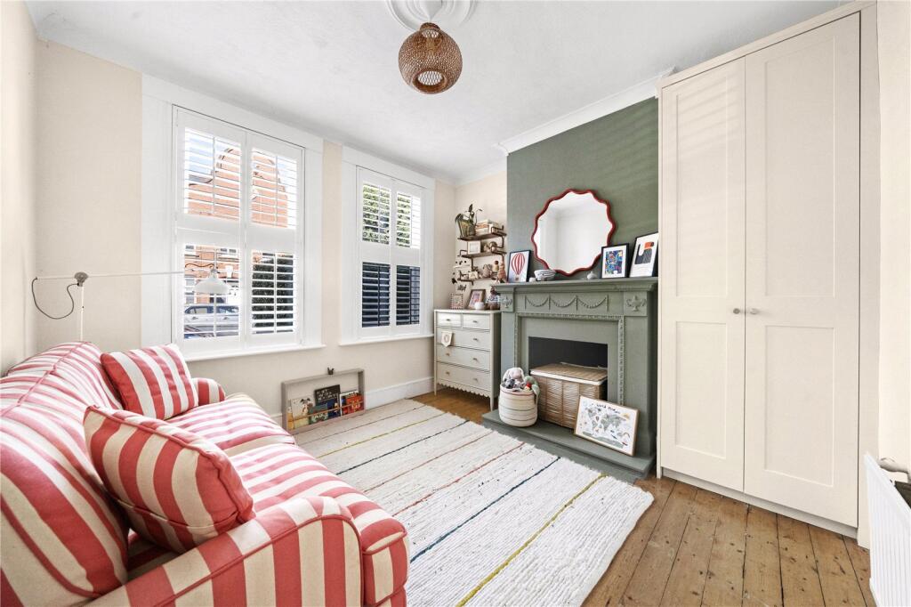 Apartment in London - View 2