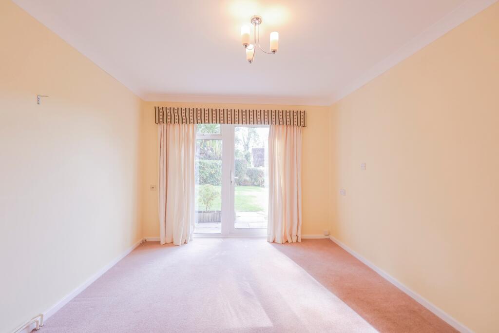 Tower House Close, Cuckfield, RH17 photo 3