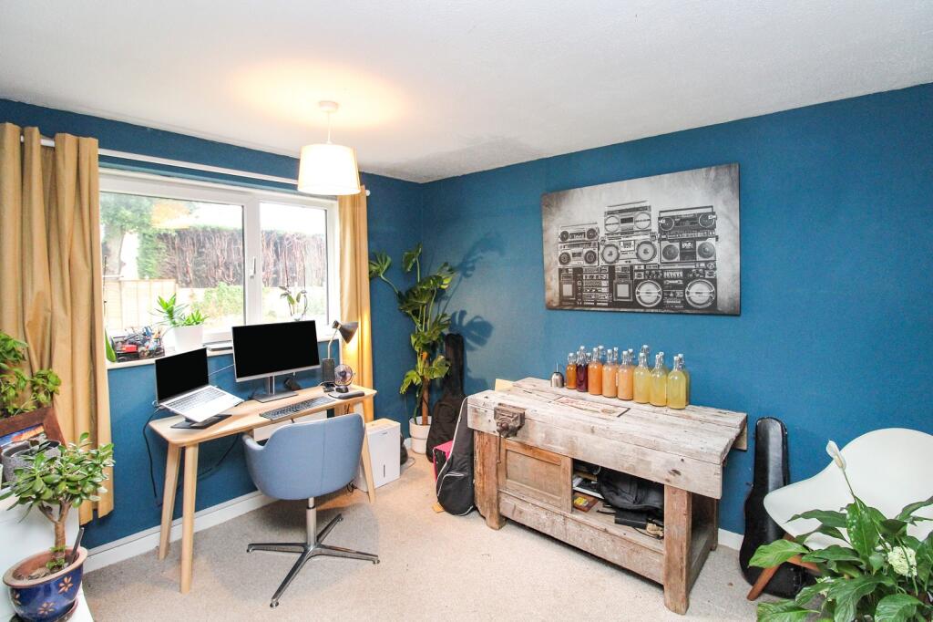 Apartment in Reigate and Banstead, Horley - View 5