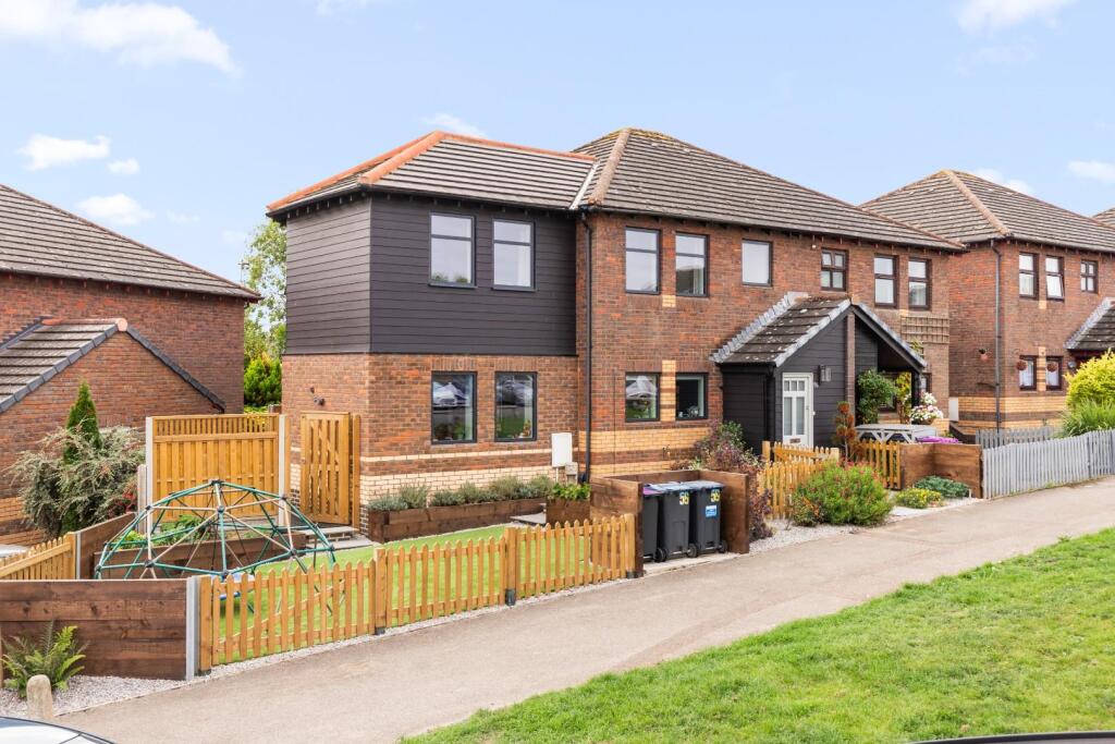 Main image of property: Gilpins Gallop, St Margarets