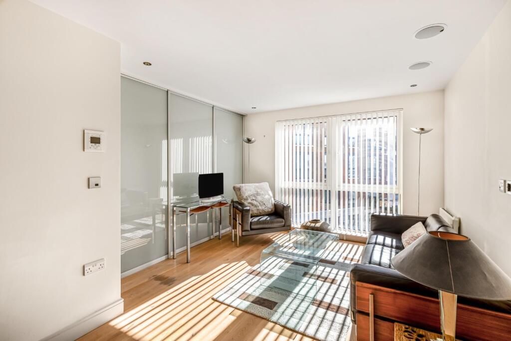 Main image of property: Doulton House, 11 Park Street, Chelsea Creek, Fulham, SW6