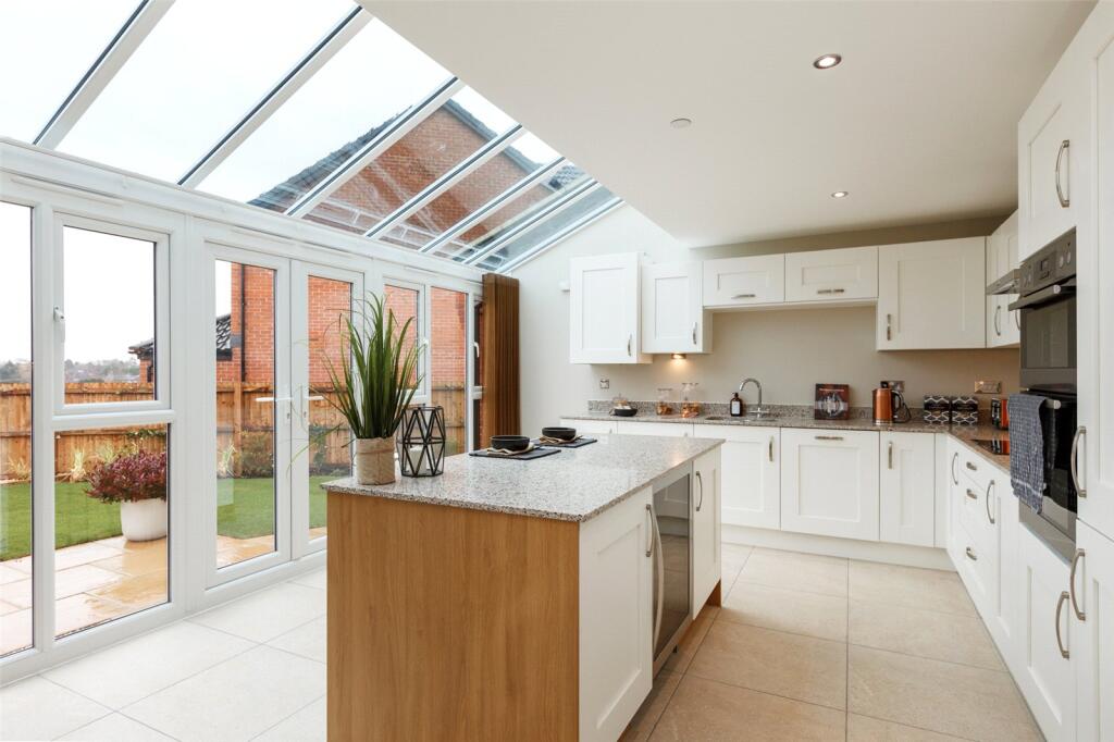 Main image of property: Parc Mawr, Penllergaer, Swansea, SA4