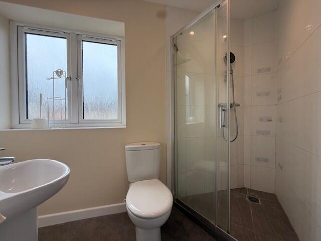 Swindon, SN1 photo 5