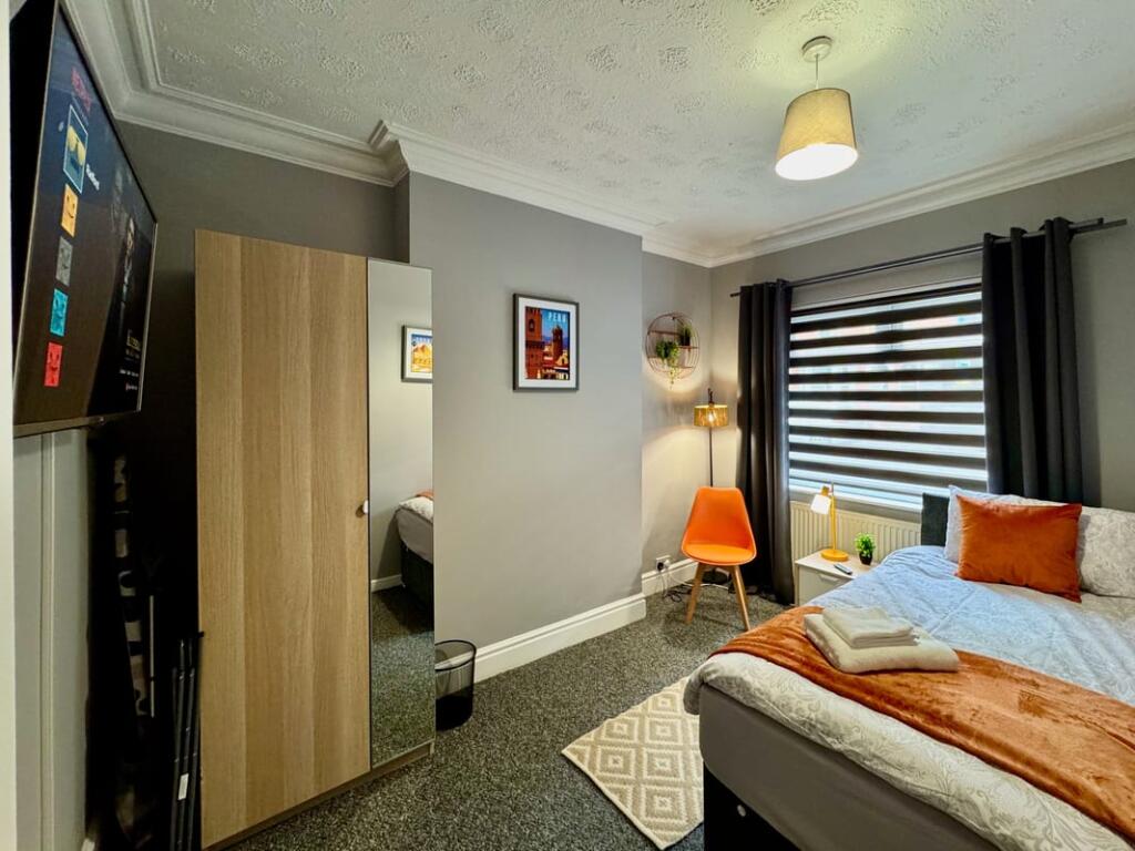 House in Nottingham - More
