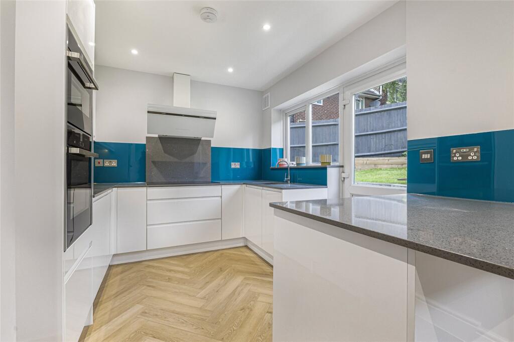 House in Strood, Medway - View 2
