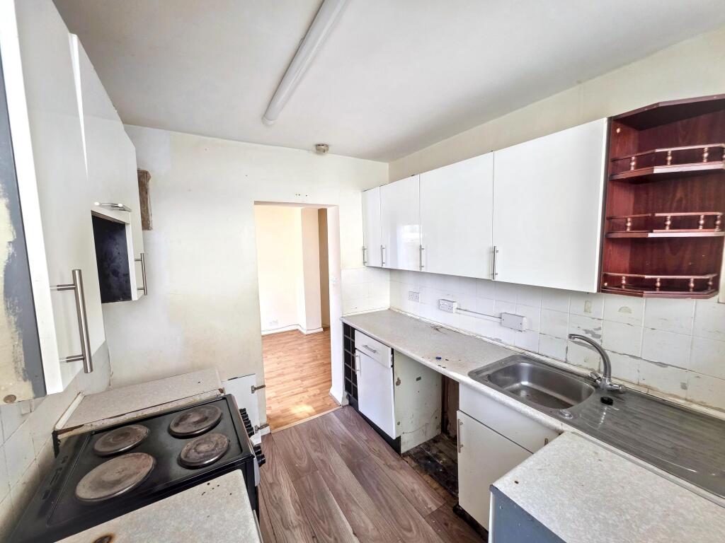 Apartment in Harrow - View 4