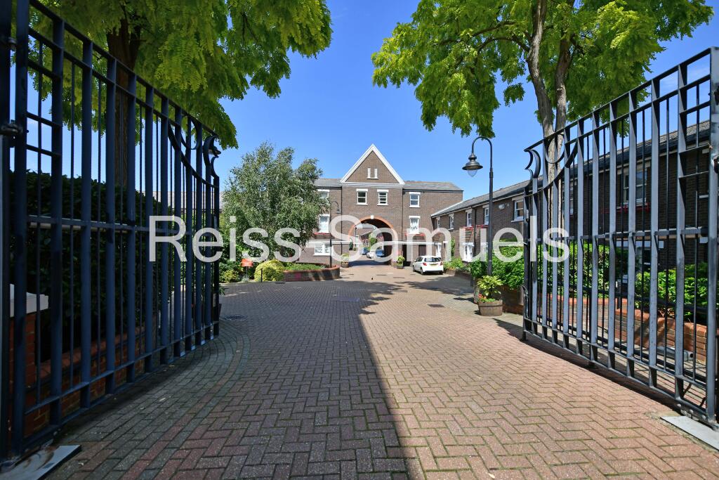 Main image of property: Lockesfield Place, Isle of dogs, , London