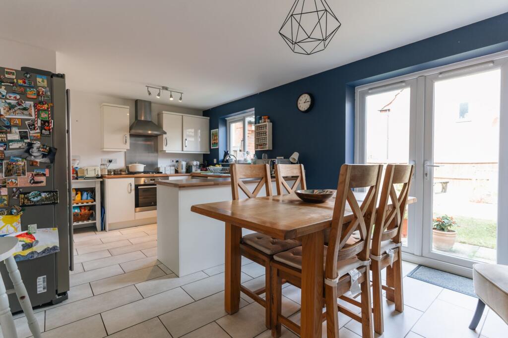 House in Harborough, Scraptoft - More