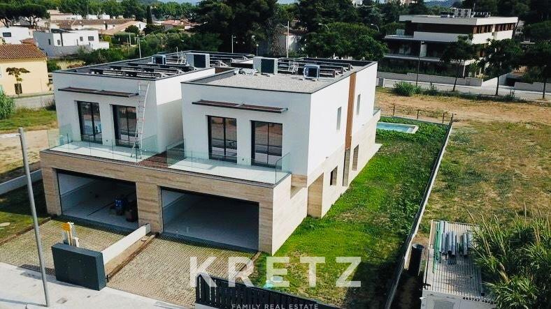 Main image of property: Catalonia, Girona, S`Agaro