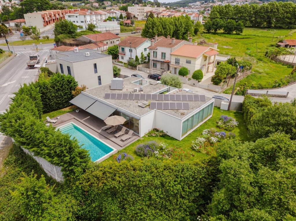 Main image of property: Minho, Braga