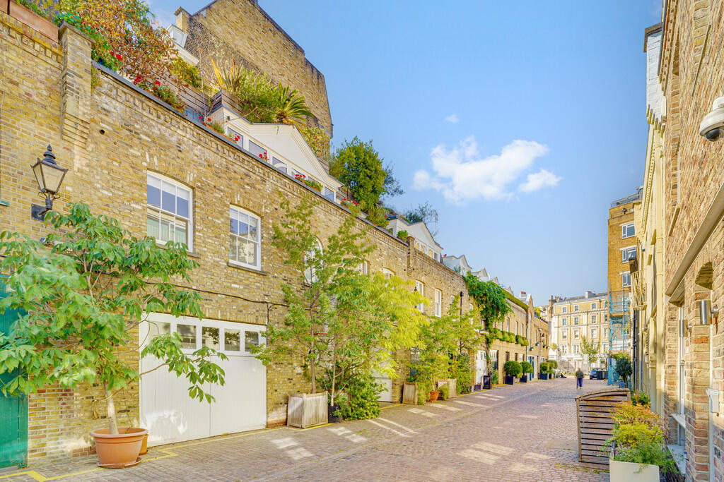Reece Mews, South Kensington SW7 photo 2
