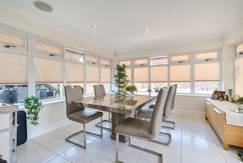 Creech Heathfield, Taunton photo 4