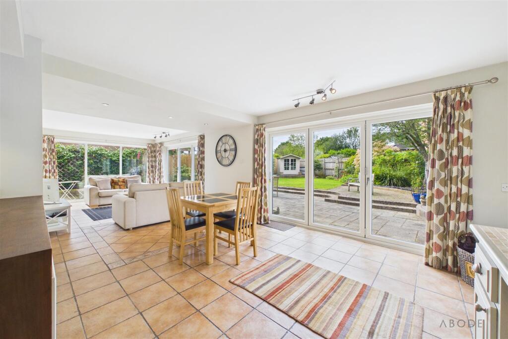Beacon Road, Rolleston-On-Dove, Burton-On-Trent - View 5