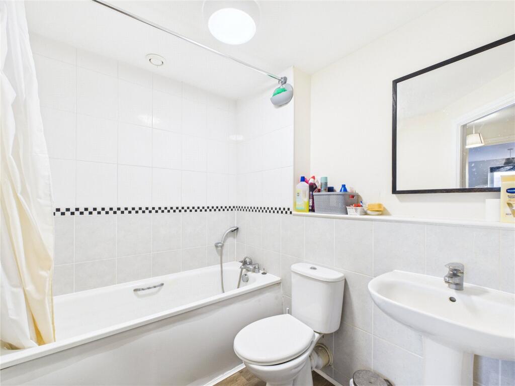 Sandcroft Court, Garlands Road, Redhill, Surrey, RH1 - View 6