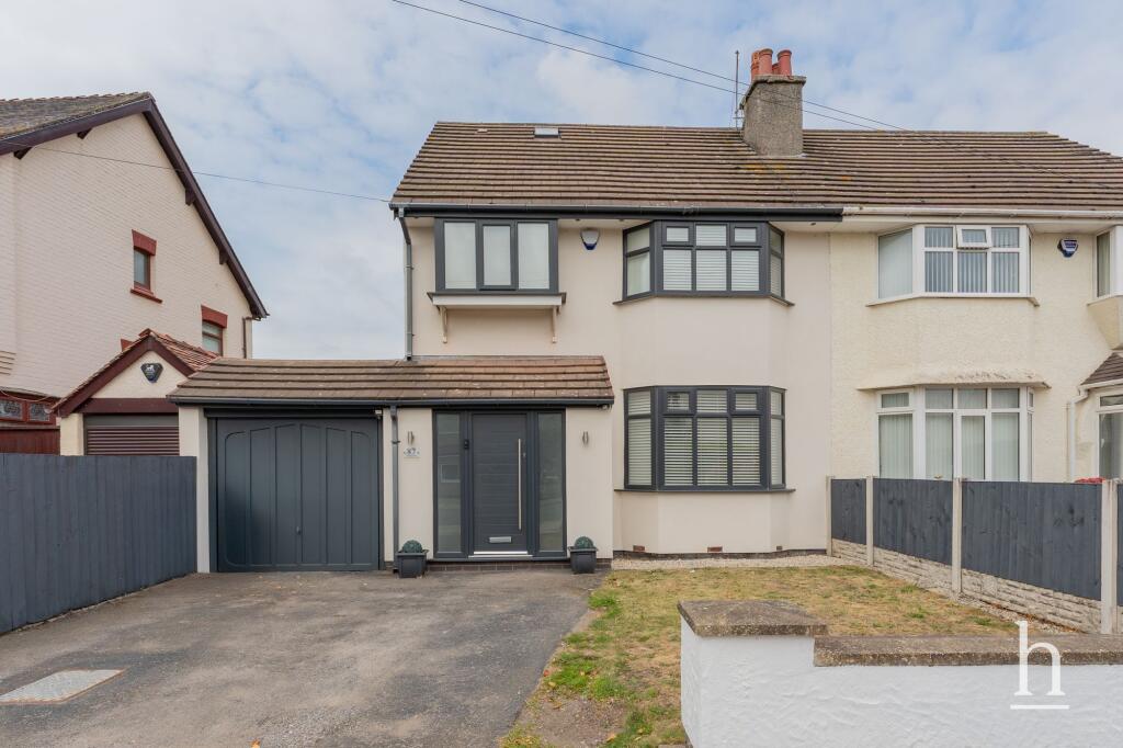 Main image of property: Park Road, Meols, CH47