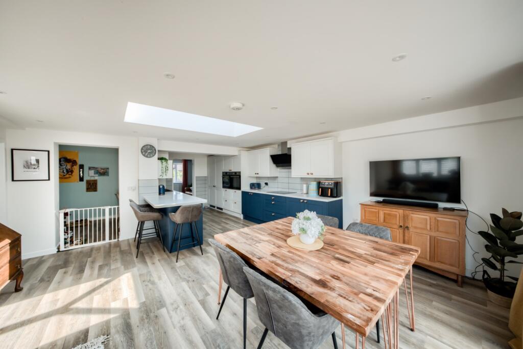 House in Stratford-on-Avon, Wellesbourne CP - View 4