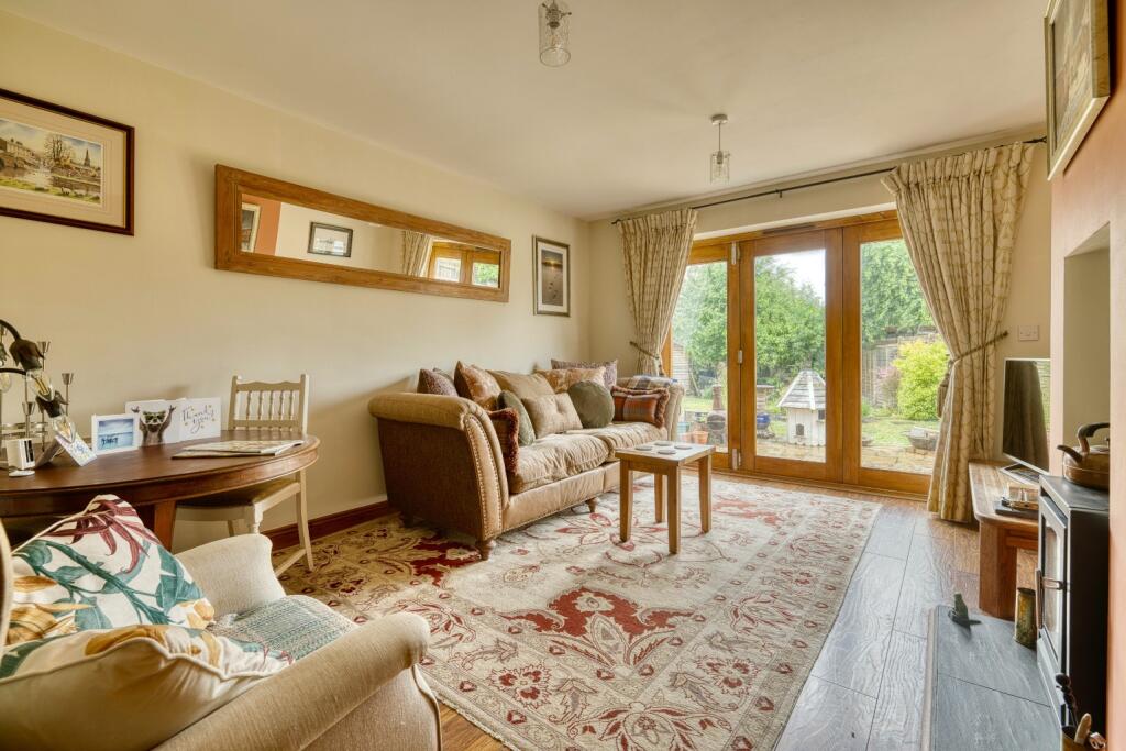 Central location - Combe Batch, Wedmore photo 3