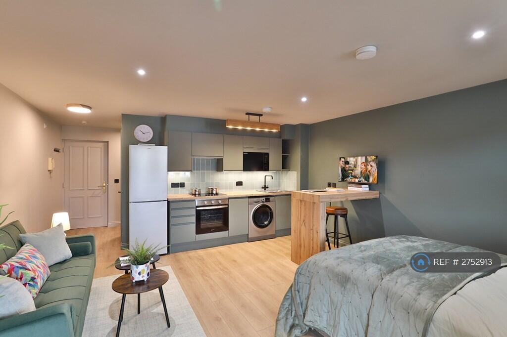 Apartment in Oxford - View 5