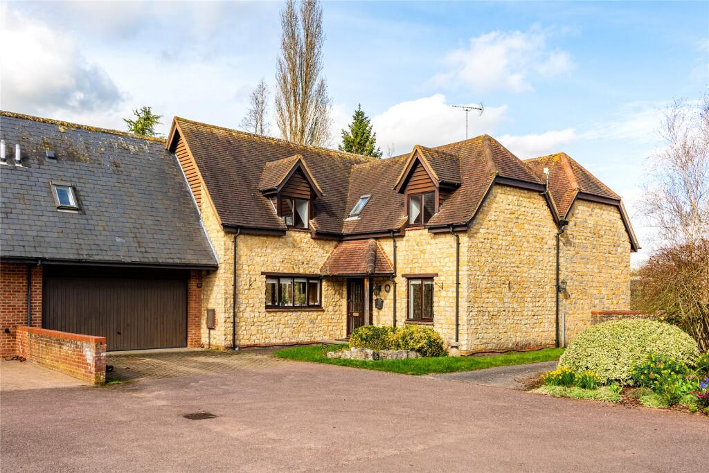 Main image of property: Palmers Moor, Thornborough, Buckinghamshire, MK18