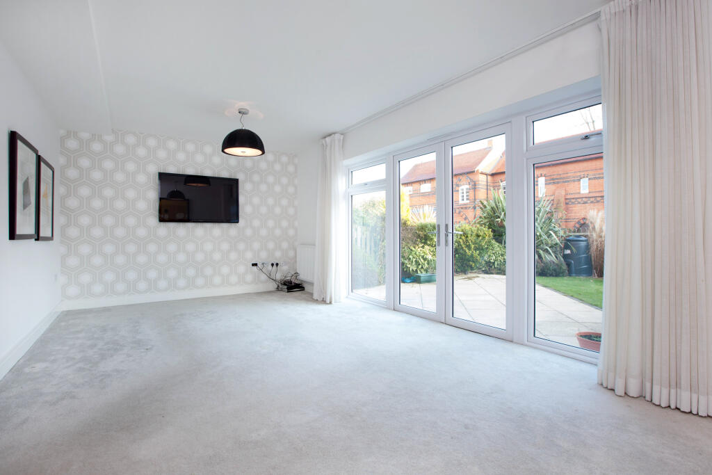 Boyn Hill Avenue, Maidenhead, SL6 photo 2