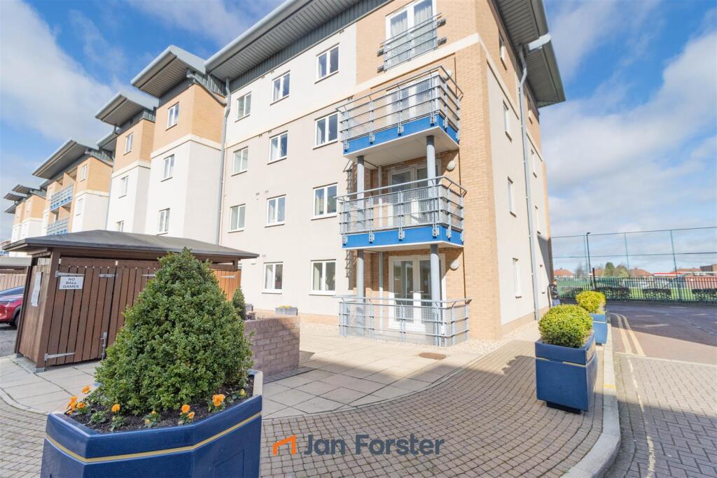 Main image of property: Knightsbridge Court, Gosforth, Newcastle Upon Tyne