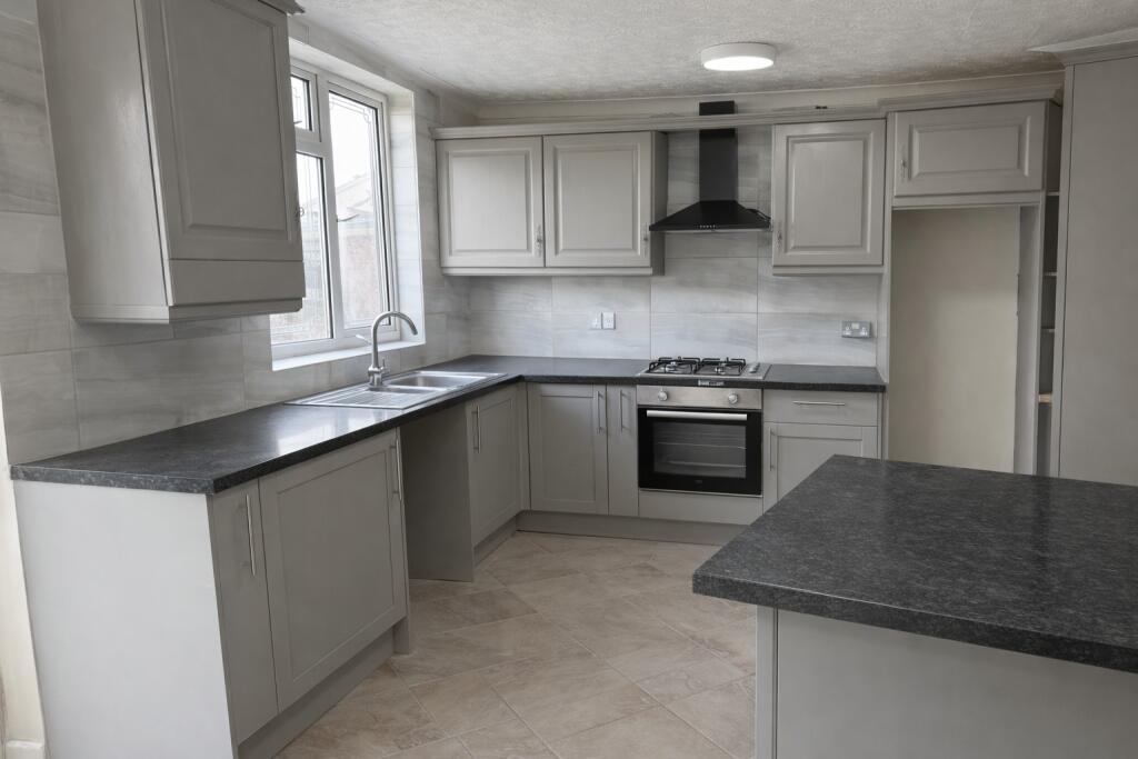 Main image of property: Ashingdon Road, SS4 3ET