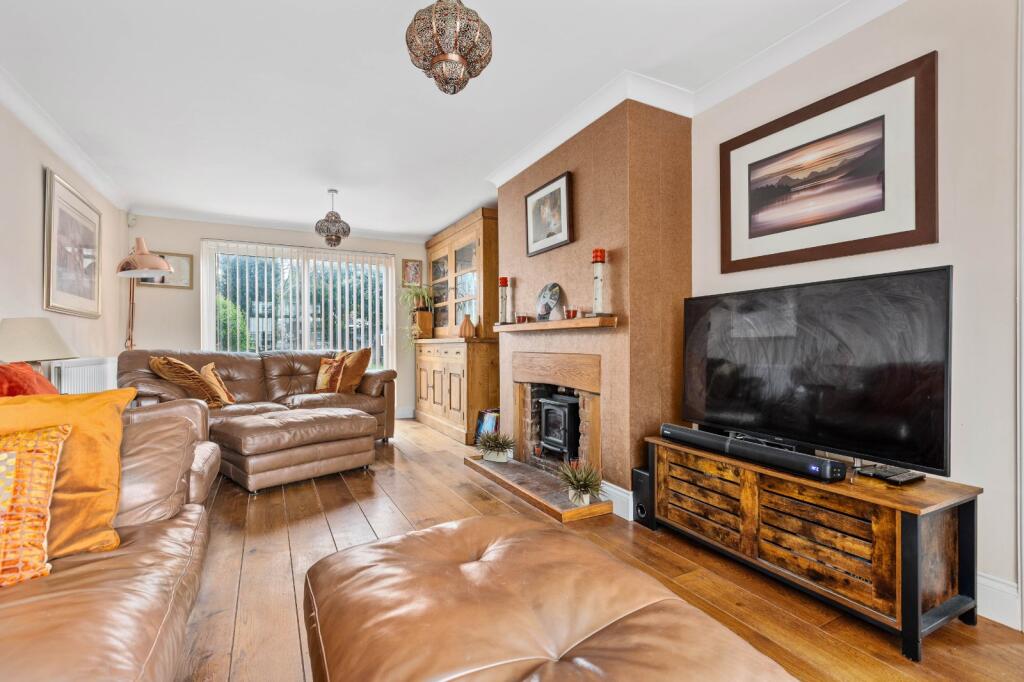 Walkern Road, Stevenage, Hertfordshire, SG1 - View 4