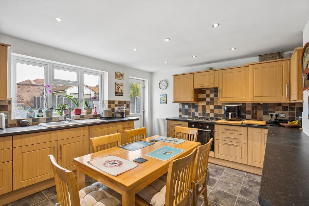 House in Watford - View 4