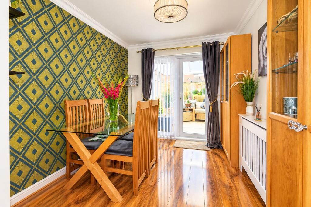 House in Wootton, Wootton Fields - View 5