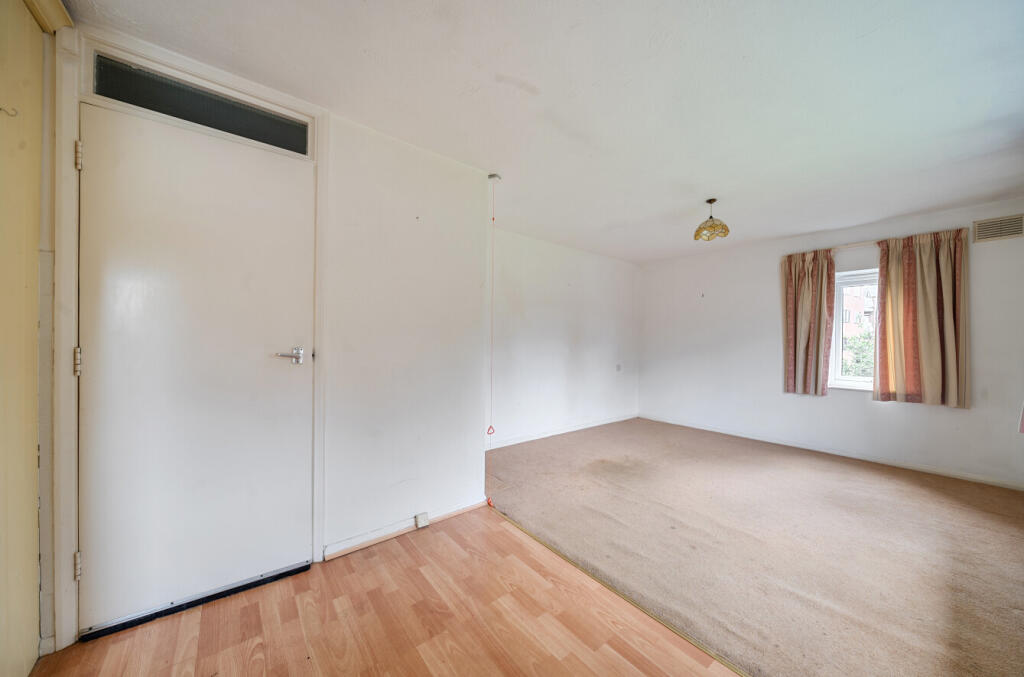 Apartment in London - View 2