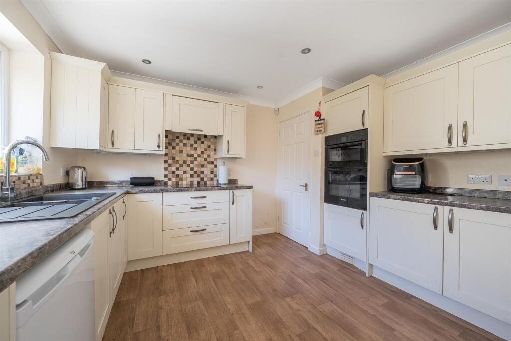 Drovers Way, Woodlands, Ivybridge photo 2