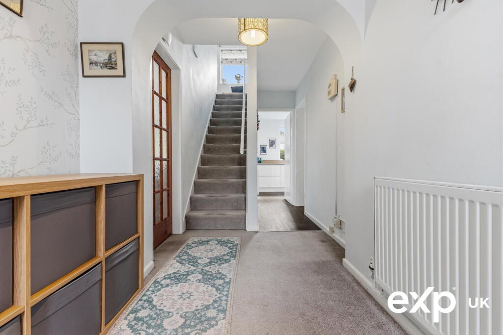 House in Rushcliffe, Plumtree Park, Keyworth - View 2