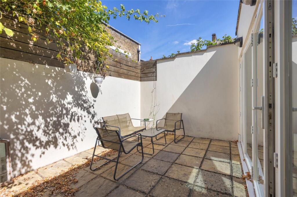 Apartment in London, Elephant and Castle - More