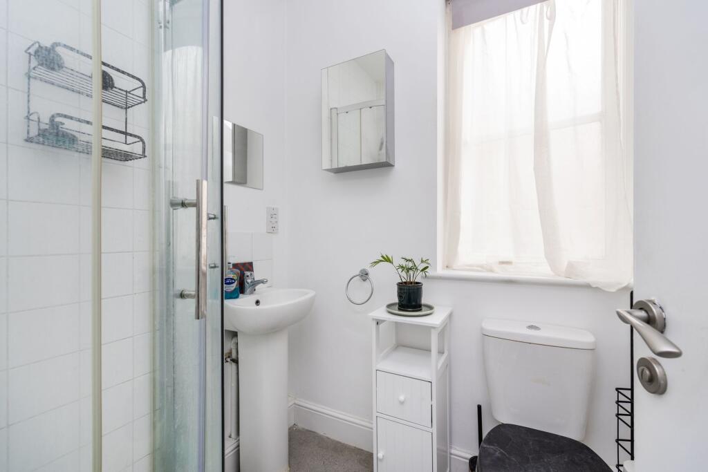 Apartment in Southampton - More