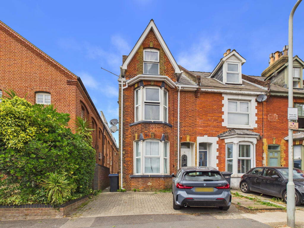 Main image of property: 15 Roper Road, Canterbury