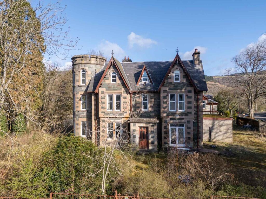 Main image of property: Dunolly House, Taybridge Drive, Aberfeldy, Perth and Kinross, PH15
