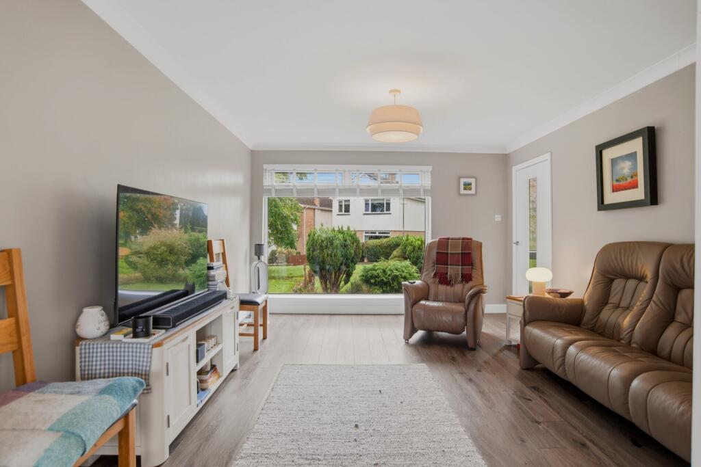House in Glasgow, East Renfrewshire - View 2