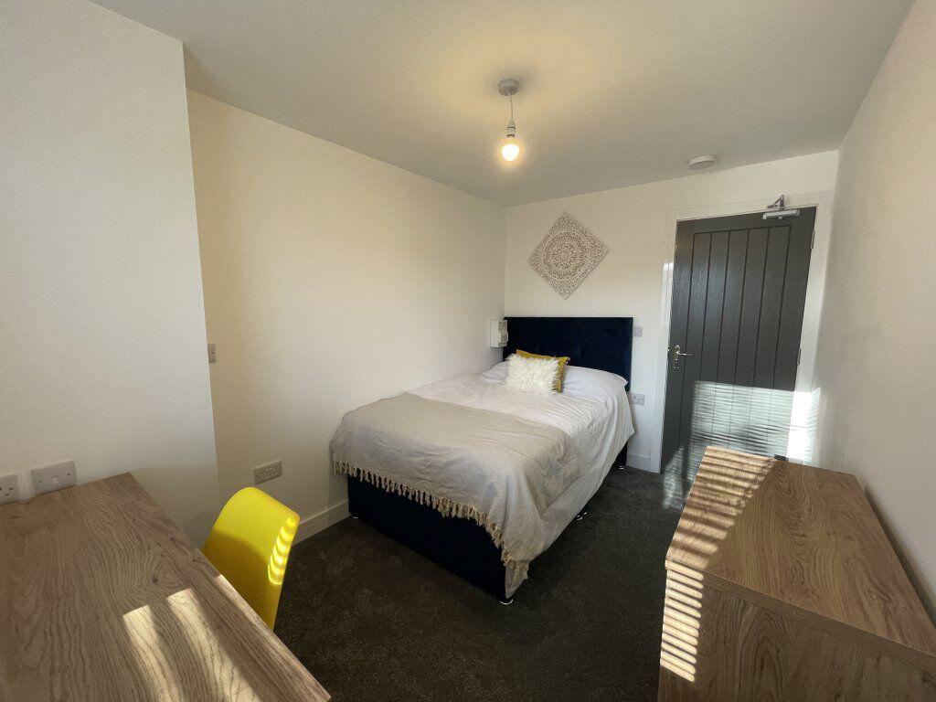 Main image of property: Rm 2, Deaconscroft, Peterborough, PE3 7LL