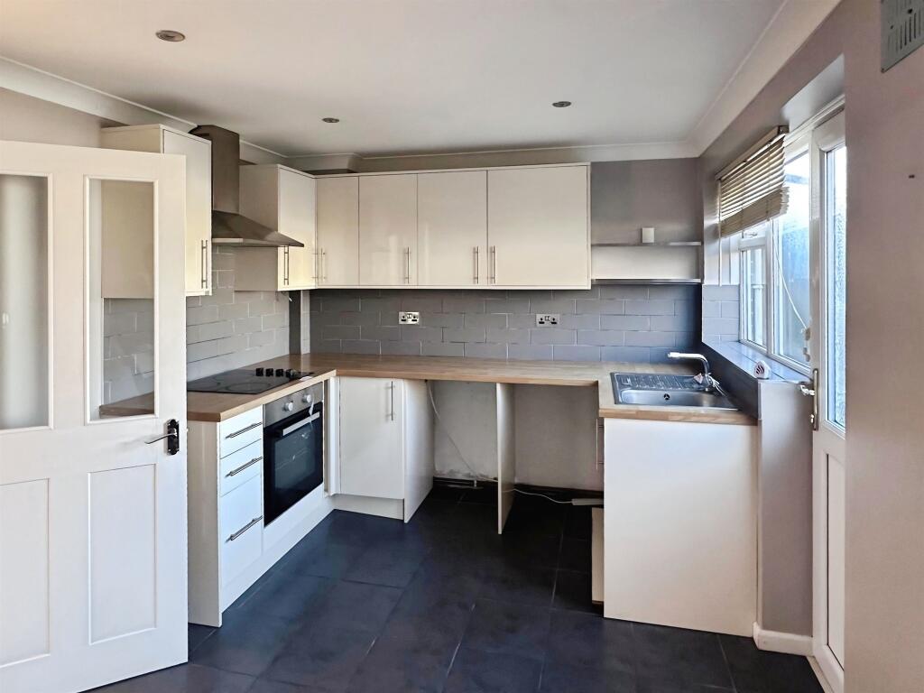 House in Adur, Sompting - More
