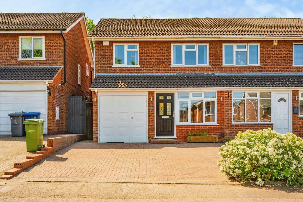 Main image of property: Clematis, Tamworth, B77