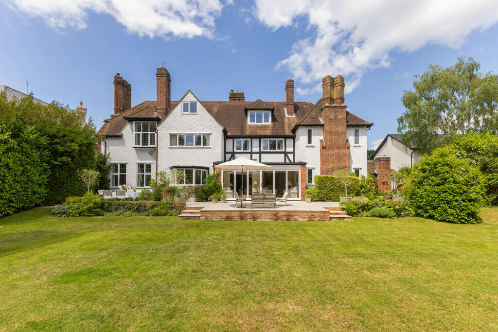House in Knotty Green, Penn - View 2