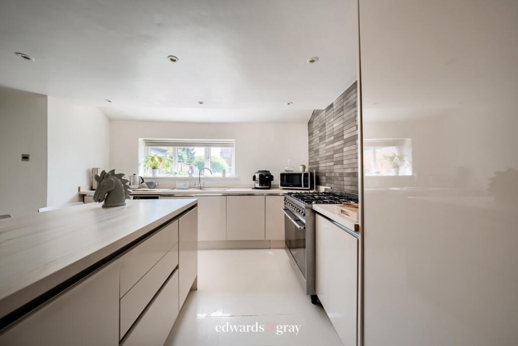 Maxstoke Lane, Coleshill, B46 3DG - View 5