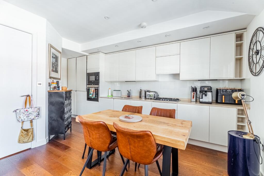 Apartment in St Albans, Townsend - View 5