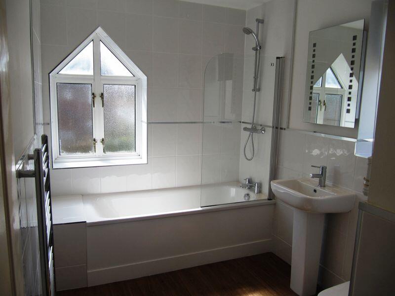 Apartment in Slough - More