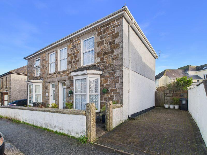 3-bed semi-detached on Wellington Road, Camborne, Semi-detached family home, £149,000