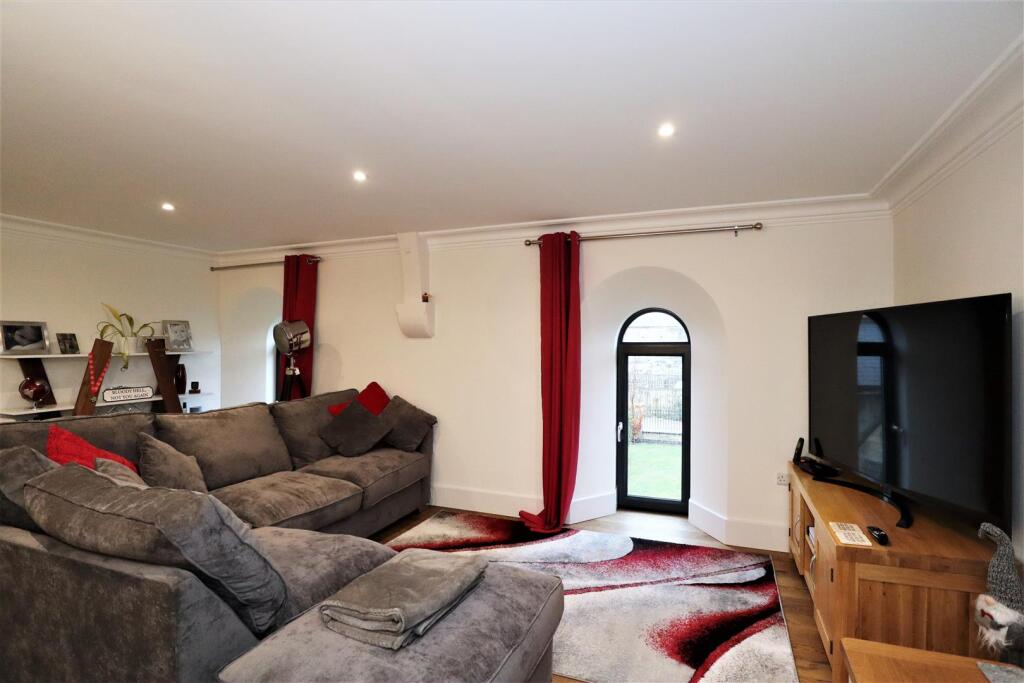 Apartment in North Kesteven, Bracebridge Heath - View 5