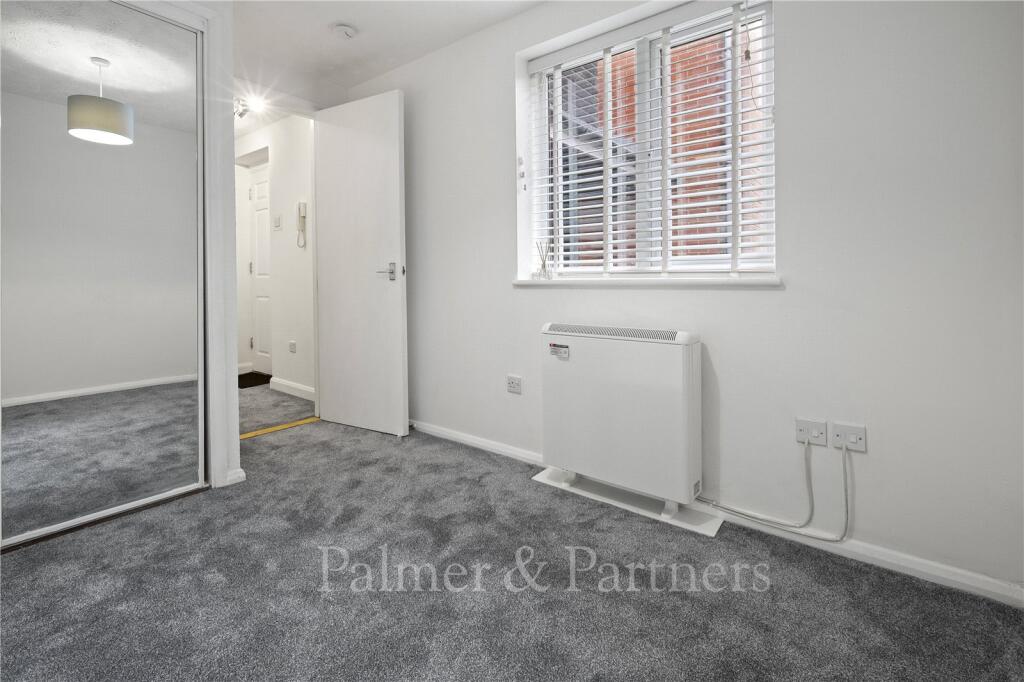 Apartment in Colchester - View 5