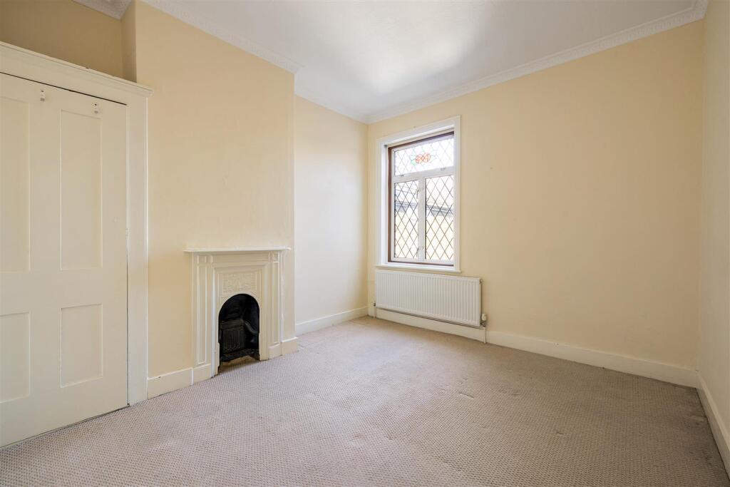 Apartment in London, Walthamstow Village, Leyton - View 4