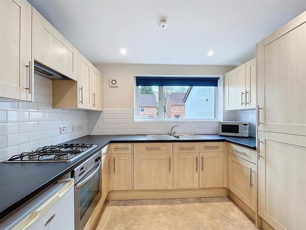 Main image of property: School Lane, Kenilworth